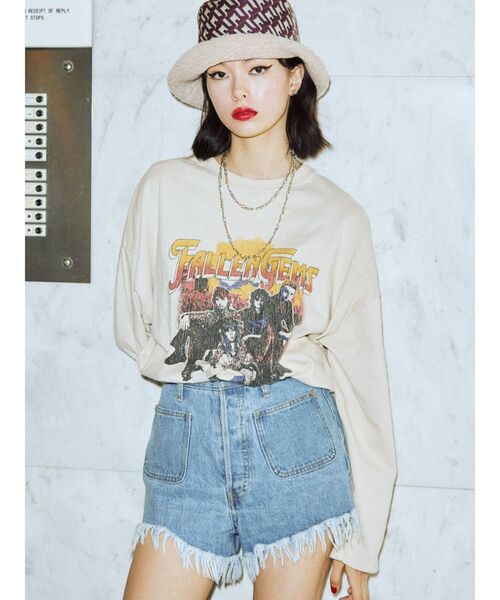 jouetie(ジュエティ)の「フリンジデニムショートパンツ(デニムパンツ・レディース・ライトブルー/ブラック・SMALL/LARGE/MEDIUM)」の15枚目の写真