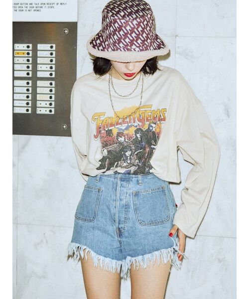 jouetie(ジュエティ)の「フリンジデニムショートパンツ(デニムパンツ・レディース・ライトブルー/ブラック・SMALL/LARGE/MEDIUM)」の22枚目の写真