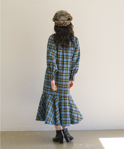 idem（イデム）の「volume sleeve check onepiece/ボリューム袖チェックシャツワンピース（ワンピース・レディース・カーキ/キャメル・SMALL/FREE）」の20枚目の写真