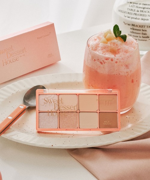 Milk Touch（ミルクタッチ）の「ビーマイスウィートデザートハウスパレット（アイシャドウ・レディース・01 Sugar Croffle/02 Carrot Cake/03 Berry Macaron/04 Oat Banana/05 Peach Coconut/06 Blueberry Cheese・FREE）」の5枚目の写真
