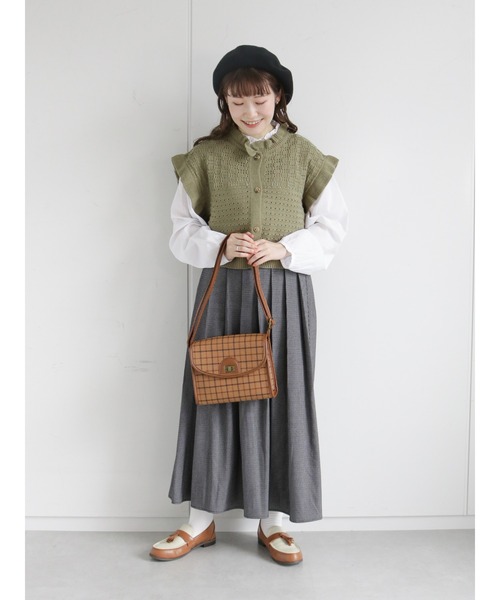 ehka sopo（エヘカソポ）の「スタンドフリルブラウス（シャツ/ブラウス・レディース・キナリ/ブラック/オフホワイト/グレー・ﾌﾘ-）」の16枚目の写真