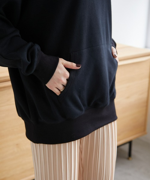 ECRIRE（エクリール）の「ドロップショルダー裏毛パーカー（パーカー・レディース・ブラック/ブルー/ベージュ・M/L）」の10枚目の写真