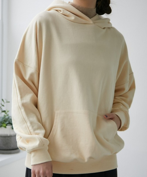 ECRIRE（エクリール）の「ドロップショルダー裏毛パーカー（パーカー・レディース・ブラック/ブルー/ベージュ・M/L）」の14枚目の写真