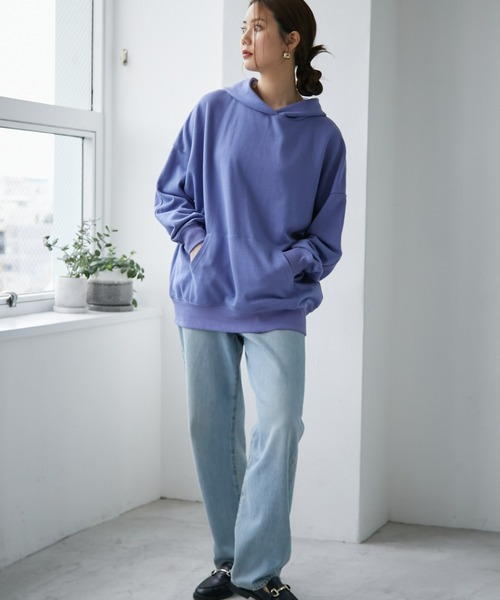 ECRIRE（エクリール）の「ドロップショルダー裏毛パーカー（パーカー・レディース・ブラック/ブルー/ベージュ・M/L）」の20枚目の写真