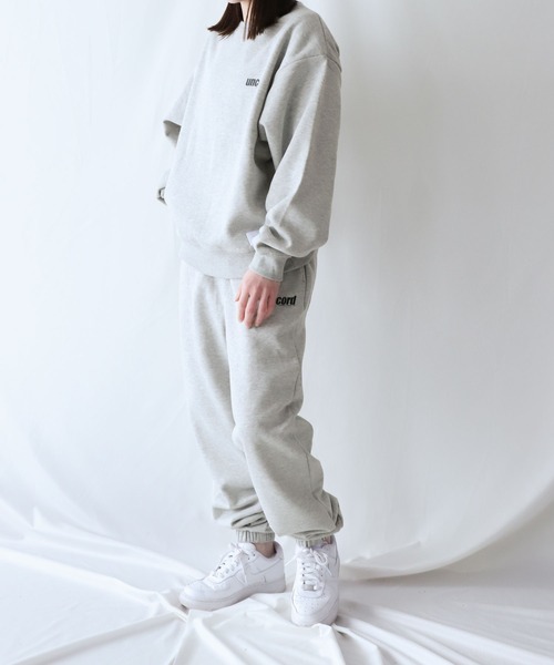 UNCORD（アンコード）の「【UNCORD】 CHEST ONE POINT LOGO SWEAT/ブランドロゴ　ワンポイント スウェットトレーナー（スウェット・メンズ・オートミール/グリーン/ブラック/ブルー/グレー・MEDIUM/LARGE/X-LARGE）」の17枚目の写真