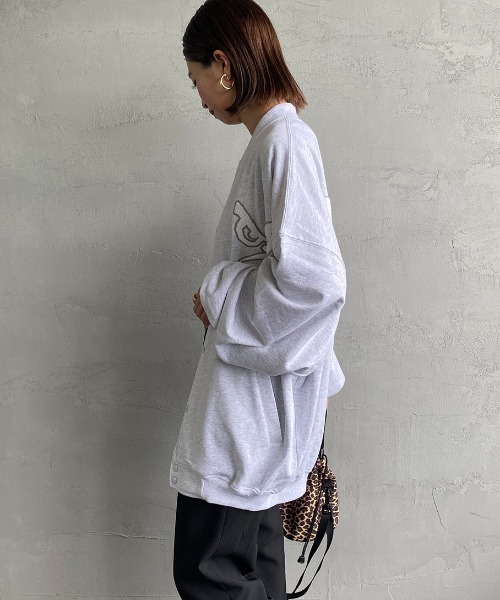 BAD BOY（バッドボーイ）の「[BAD BOY/バッドボーイ] 別注 バックサガラ刺繍 スウェットスタジャン（スウェット・レディース・ブラック/グレー・M/L）」の16枚目の写真