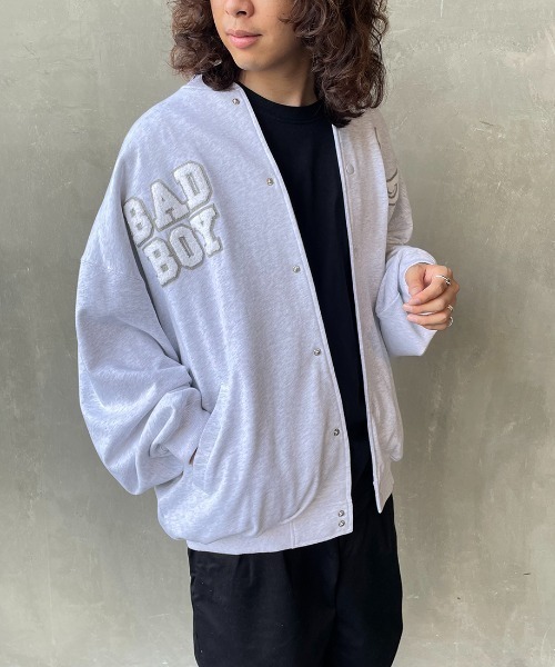 BAD BOY（バッドボーイ）の「[BAD BOY/バッドボーイ] 別注 バックサガラ刺繍 スウェットスタジャン（スウェット・レディース・ブラック/グレー・M/L）」の17枚目の写真