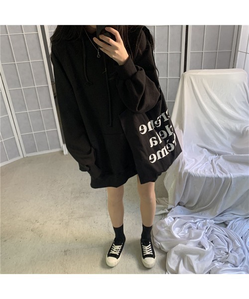 PRIVATE  BEACH（プライベートビーチ）の「ボリュームスリーブオーバーサイズチュニック丈スウェットパーカー（スウェット・レディース・ライトブルー/ライトパープル/ライトグレー/ワインレッド/ブラック・FREE）」の6枚目の写真