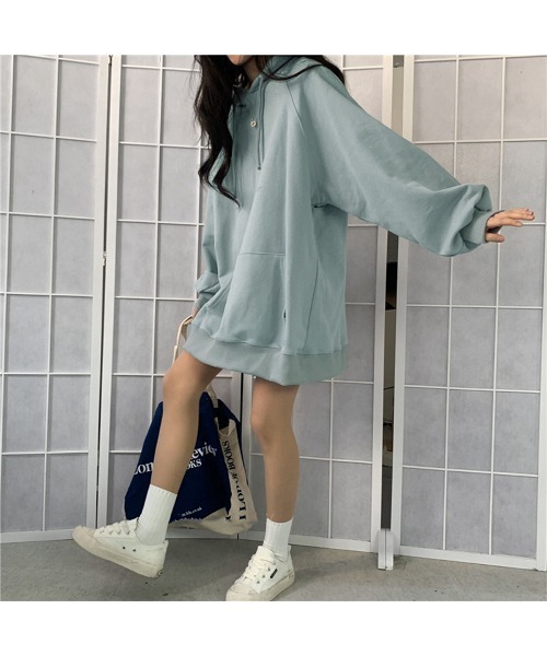 PRIVATE  BEACH（プライベートビーチ）の「ボリュームスリーブオーバーサイズチュニック丈スウェットパーカー（スウェット・レディース・ライトブルー/ライトパープル/ライトグレー/ワインレッド/ブラック・FREE）」の9枚目の写真