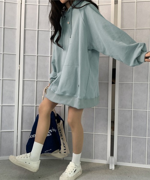 PRIVATE  BEACH（プライベートビーチ）の「ボリュームスリーブオーバーサイズチュニック丈スウェットパーカー（スウェット・レディース・ライトブルー/ライトパープル/ライトグレー/ワインレッド/ブラック・FREE）」の14枚目の写真