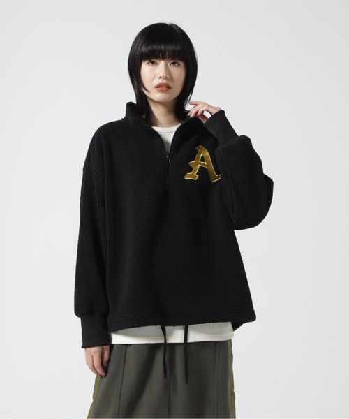 AVIREX（アヴィレックス）の「HALF ZIP EMBROIDERY TOPS/ ハーフジップエンブロイダリー刺繍トップス（その他トップス・レディース・ブラック/ホワイト系2/キャメル・F）」の3枚目の写真