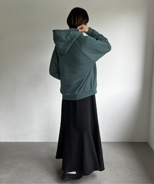 Amourire(アムリール)の「カレッジロゴオーバーサイズパーカー(パーカー・レディース・ダークグレー/グリーン/アイボリー/杢グレー・M/L)」の6枚目の写真
