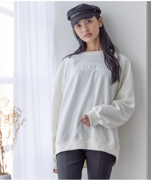 clear(クリア)の「オーバーサイズエンボスロゴスウェットトップス(スウェット・レディース・ブラック/グリーン/アイボリー・F)」の1枚目の写真