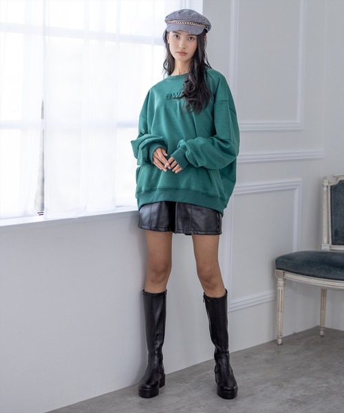 clear(クリア)の「オーバーサイズエンボスロゴスウェットトップス(スウェット・レディース・ブラック/グリーン/アイボリー・F)」の18枚目の写真