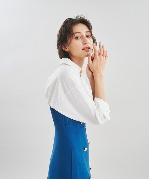 GRACE CONTINENTAL(グレースコンチネンタル)の「シャツレイヤードニットワンピース(ワンピース・レディース・ブルー/チャコールグレー・36)」の1枚目の写真