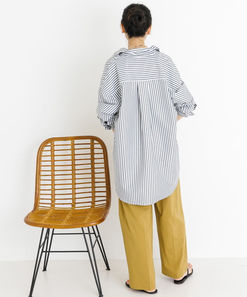 UR Lab.（アーバンリサーチラボ）の「アシメストライプシャツ（シャツ/ブラウス・レディース・ブラック/ブルー/ピンク系その他・FREE）」の4枚目の写真