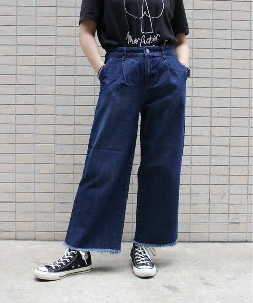SHORE (ショア)の「SHORE フリンジワイドタックパンツ(デニムパンツ・レディース・サックスブルー/インディゴブルー・LARGE/SMALL/MEDIUM)」の21枚目の写真