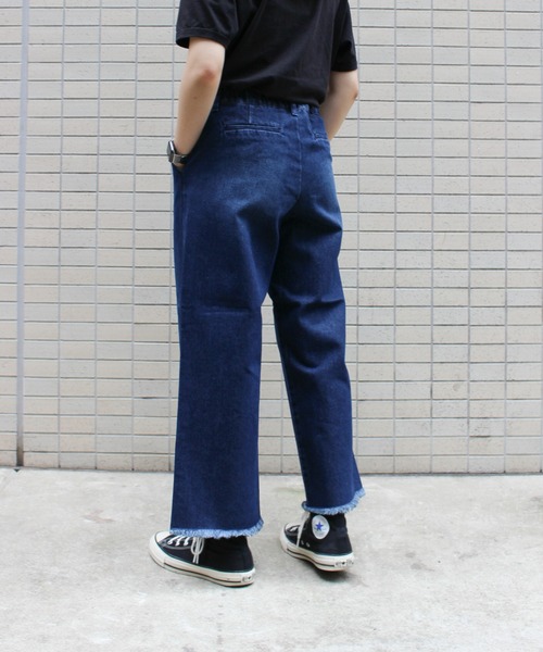 SHORE (ショア)の「SHORE フリンジワイドタックパンツ(デニムパンツ・レディース・サックスブルー/インディゴブルー・LARGE/SMALL/MEDIUM)」の22枚目の写真