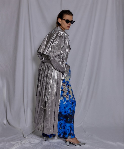 PRANK PROJECT（プランクプロジェクト）の「メタリックトレンチコート/Metallic Trench Coat（ナイロンジャケット・レディース・シルバー・FREE）」の4枚目の写真