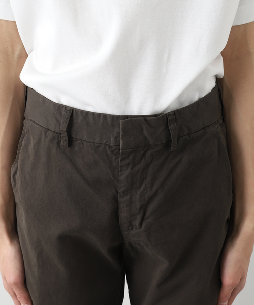 SAVE KHAKI UNITED(セーブカーキユナイテッド)の「SAVE KHAKI UNITED LIGHT TWILL TROUSER(チノパンツ・メンズ・チャコールグレー/ブラック/ブラウン・30/32/34)」の7枚目の写真