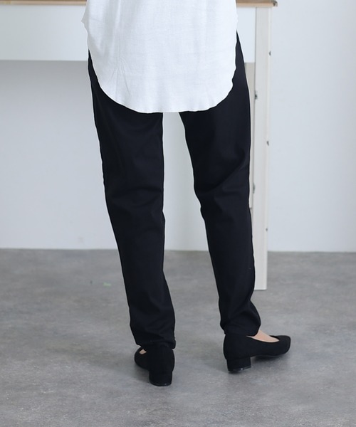 ElegChic(エレグシック)の「ウエストゴム テーパードツイルパンツ(その他パンツ・レディース・ブラック/ベージュ/カーキ・M/L/XL/3L/4L)」の20枚目の写真