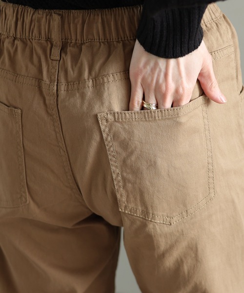 ElegChic(エレグシック)の「ウエストゴム テーパードツイルパンツ(その他パンツ・レディース・ブラック/ベージュ/カーキ・M/L/XL/3L/4L)」の12枚目の写真