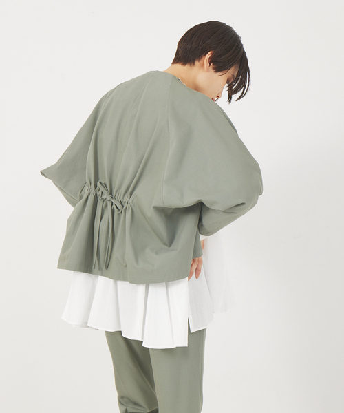 qualite（カリテ）の「《セットアップ対応》2WAYストレッチフォルムシャツ（シャツ/ブラウス・レディース・ベージュ/カーキ・38/36）」の11枚目の写真