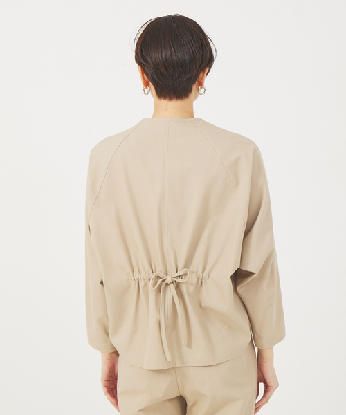 qualite（カリテ）の「《セットアップ対応》2WAYストレッチフォルムシャツ（シャツ/ブラウス・レディース・ベージュ/カーキ・38/36）」の8枚目の写真