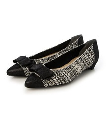 ポインテッドローヒールパンプス