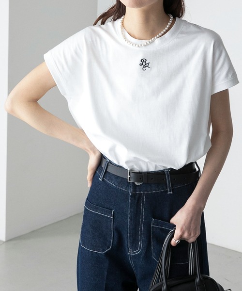 BONLECILL(ボンルシール)の「フレンチスリーブ 配色ロゴ刺繍Tシャツ(Tシャツ/カットソー・レディース・アイボリー/ブラック/ブルー/オフホワイト・FREE)」の21枚目の写真