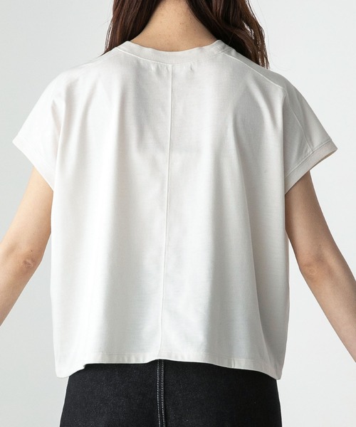 BONLECILL(ボンルシール)の「フレンチスリーブ 配色ロゴ刺繍Tシャツ(Tシャツ/カットソー・レディース・アイボリー/ブラック/ブルー/オフホワイト・FREE)」の9枚目の写真