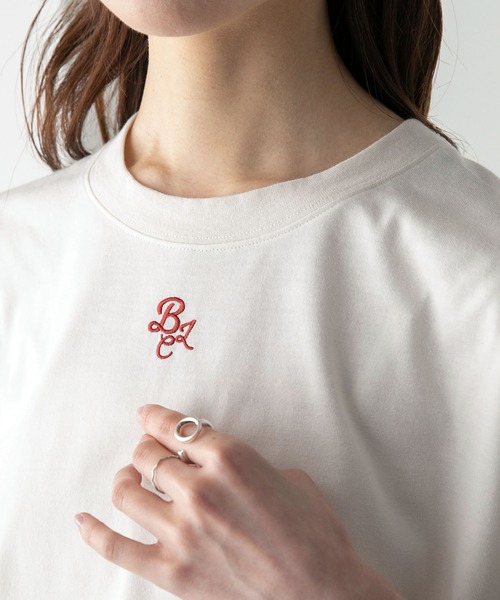 BONLECILL(ボンルシール)の「フレンチスリーブ 配色ロゴ刺繍Tシャツ(Tシャツ/カットソー・レディース・アイボリー/ブラック/ブルー/オフホワイト・FREE)」の10枚目の写真