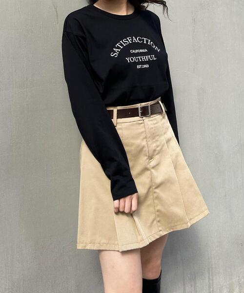 INGNI(イング)の「ラウンドロゴロングTシャツ(Tシャツ/カットソー・レディース・ブラック×ホワイト/ホワイト×ブラック/ホワイト×ブルー・M)」の6枚目の写真