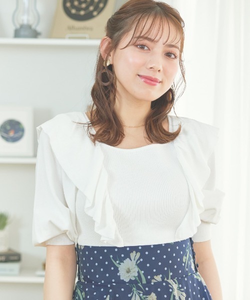 WILLSELECTION（ウィルセレクション）の「ラッフルスクエアニットプルオーバー（ニット/セーター・レディース・ブラック/サックスブルー/オフホワイト・MEDIUM）」の4枚目の写真