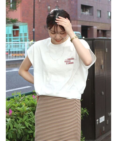 Ungrid（アングリッド）の「ノースリショートロゴタンクトップ（Tシャツ/カットソー・レディース・ネイビー/オフホワイト/オレンジ/イエロー・FREE）」の13枚目の写真