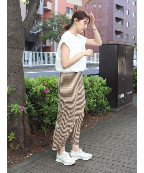 Ungrid（アングリッド）の「ノースリショートロゴタンクトップ（Tシャツ/カットソー・レディース・ネイビー/オフホワイト/オレンジ/イエロー・FREE）」の7枚目の写真