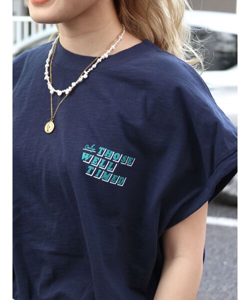 Ungrid（アングリッド）の「ノースリショートロゴタンクトップ（Tシャツ/カットソー・レディース・ネイビー/オフホワイト/オレンジ/イエロー・FREE）」の5枚目の写真