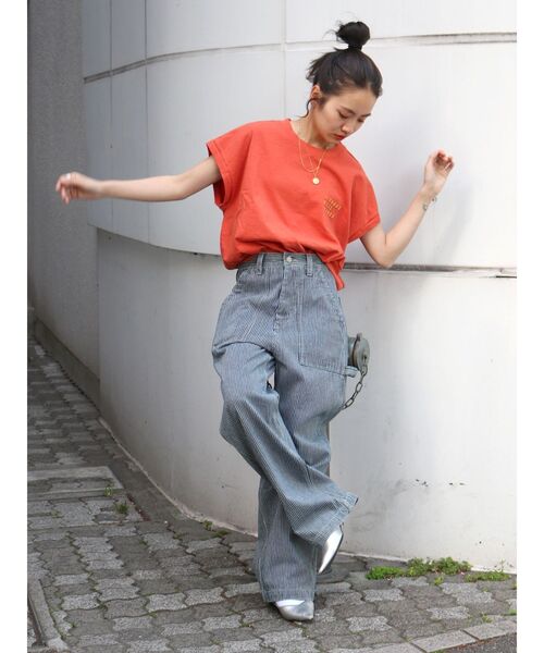 Ungrid（アングリッド）の「ノースリショートロゴタンクトップ（Tシャツ/カットソー・レディース・ネイビー/オフホワイト/オレンジ/イエロー・FREE）」の8枚目の写真