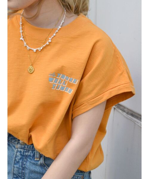 Ungrid（アングリッド）の「ノースリショートロゴタンクトップ（Tシャツ/カットソー・レディース・ネイビー/オフホワイト/オレンジ/イエロー・FREE）」の20枚目の写真