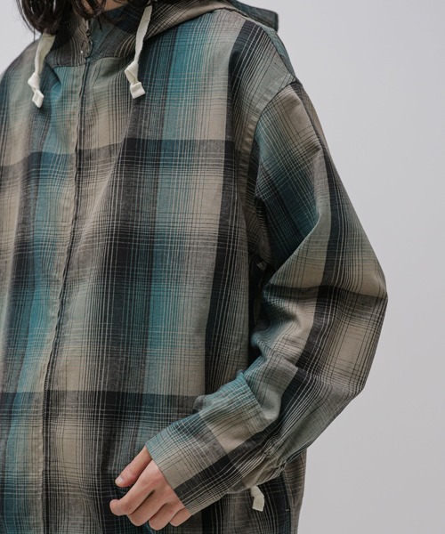 NANO universe（ナノユニバース）の「LB.03/ウォッシャブルリネンチェックベンチレーションマリンパーカー（マウンテンパーカー・メンズ・キナリ/グリーン・L/M/S）」の11枚目の写真