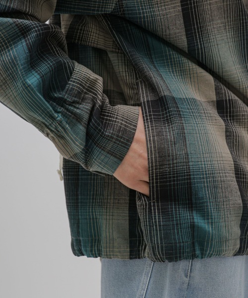 NANO universe（ナノユニバース）の「LB.03/ウォッシャブルリネンチェックベンチレーションマリンパーカー（マウンテンパーカー・メンズ・キナリ/グリーン・L/M/S）」の12枚目の写真