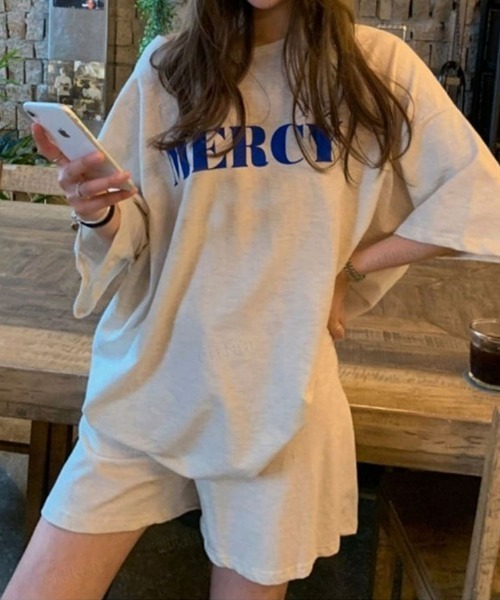 Dalfwin（ダールフィン）の「韓国ファッション MERCYロゴ半袖セットアップ 半袖トップス×ショートパンツ上下セット（ルームウェア/パジャマ・レディース・オートミール/ブラック・FREE）」の10枚目の写真