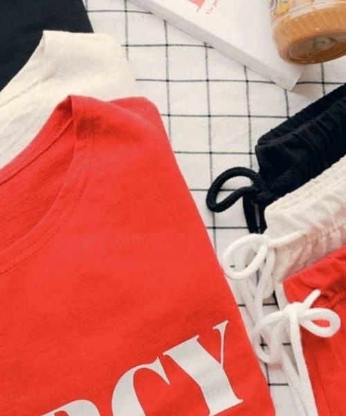 Dalfwin（ダールフィン）の「韓国ファッション MERCYロゴ半袖セットアップ 半袖トップス×ショートパンツ上下セット（ルームウェア/パジャマ・レディース・オートミール/ブラック・FREE）」の21枚目の写真