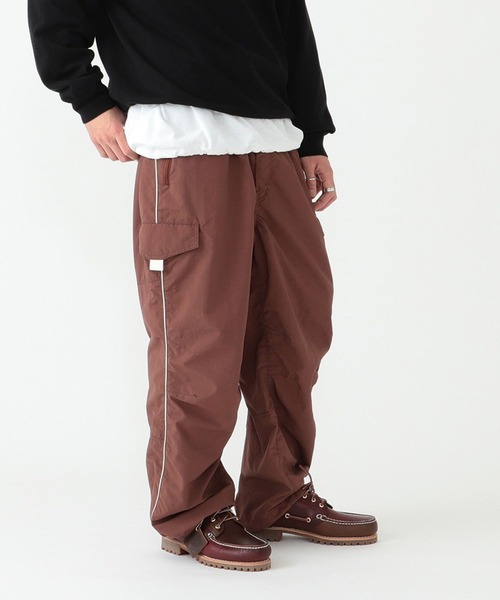 BEAMS(ビームス)の「BEAMS / パイピング スノー パンツ(その他パンツ・メンズ・ブラック/ブラウン・XL/S/M/L)」の2枚目の写真