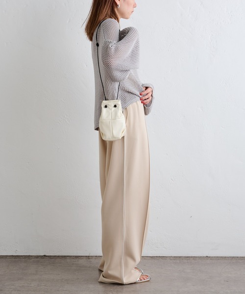 COLONY 2139（コロニートゥーワンスリーナイン）の「コードミニ巾着バッグ（ショルダーバッグ・レディース・オフホワイト/ブラック・FREE）」の13枚目の写真