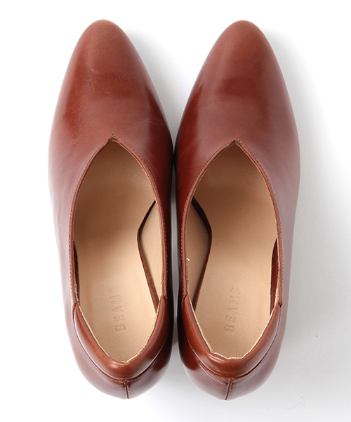 Ray BEAMS（レイビームス）の「◇Ray BEAMS / Vカット チャンキーヒール パンプス（パンプス・レディース・ブラック/ブラウン・37/40/39/38/36）」の4枚目の写真