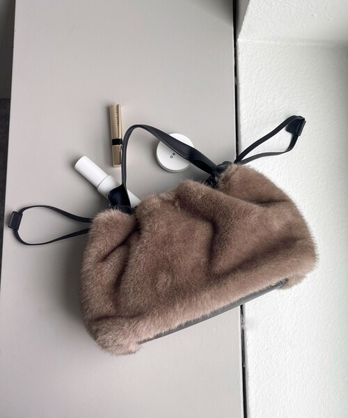 CACHELLIE（カシェリエ）の「【Cachellie/カシェリエ】ファードロストショルダートートバッグ（トートバッグ・レディース・ブラウン/キナリ・FREE）」の7枚目の写真