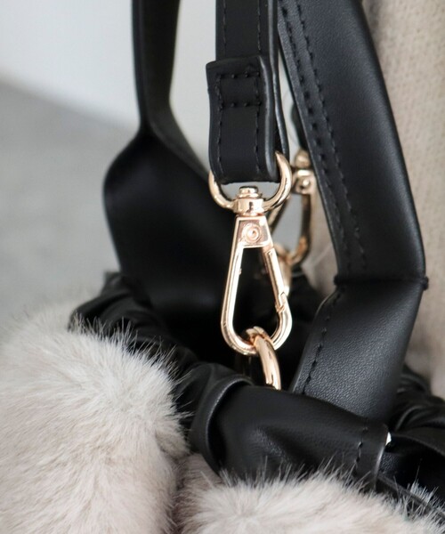 CACHELLIE（カシェリエ）の「【Cachellie/カシェリエ】ファードロストショルダートートバッグ（トートバッグ・レディース・ブラウン/キナリ・FREE）」の16枚目の写真