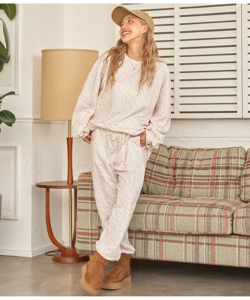 anap mimpi（アナップミンピ）の「小花柄 ジョガー 裏毛 スウェット パンツ【セットアップ対応】（スウェットパンツ・レディース・ピンク/ダークグレー/アイボリー・FREE）」の9枚目の写真