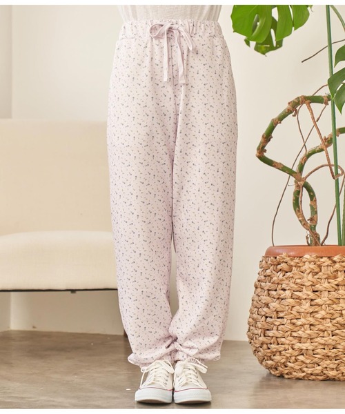 anap mimpi（アナップミンピ）の「小花柄 ジョガー 裏毛 スウェット パンツ【セットアップ対応】（スウェットパンツ・レディース・ピンク/ダークグレー/アイボリー・FREE）」の21枚目の写真